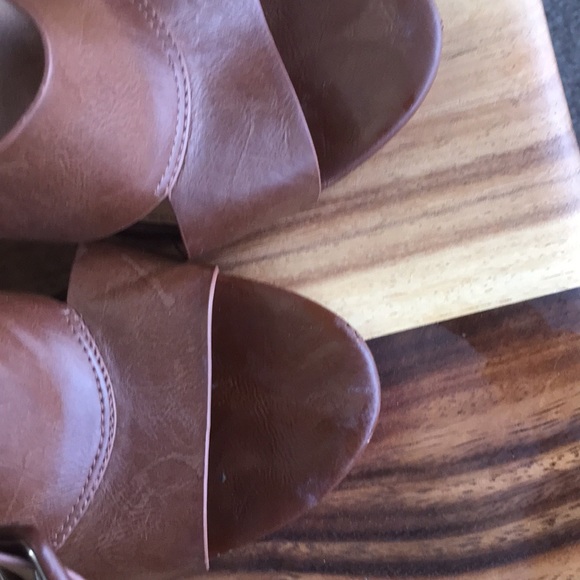 Ladies US 9 Leila Stone pump sandle - Picture 6 of 10